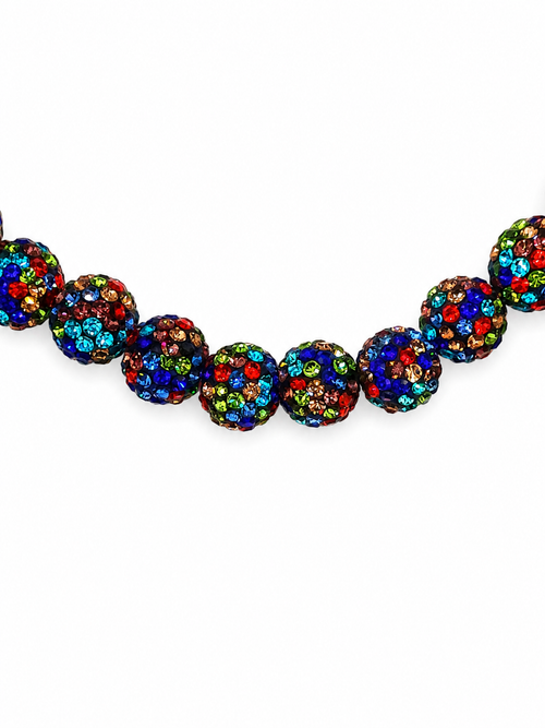 Håndlaget kjæledyrshalskjede til hunder og katter med glitrende rhinestoneperler i regnbuefarger